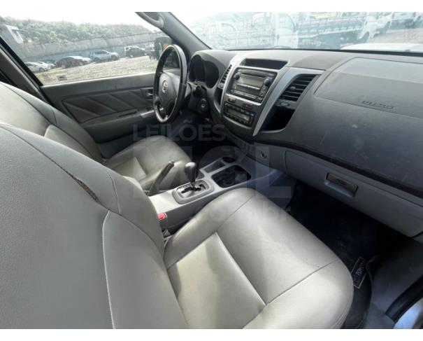 Foto de ITAÚNA/MG- TOYOTA HILUX CD4X4 SRV AUTOMÁTICA 2009/2009- PA12572