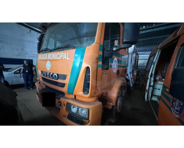 Foto de ITABIRITO/MG - Especial Caminhão Iveco Tector 170E25, 2010/2011, DIESEL 