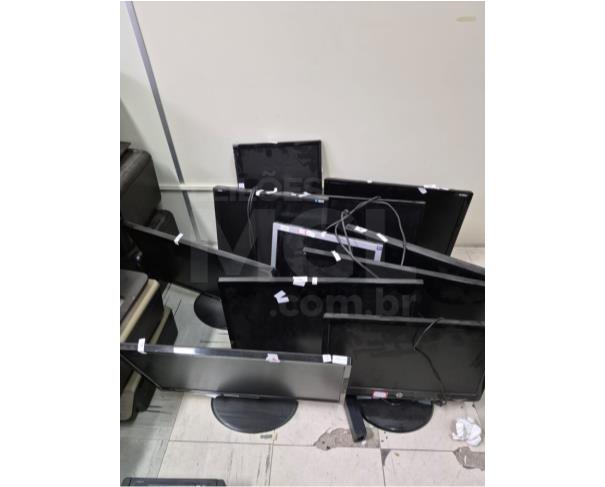 Foto de CORUMBÁ/MS- Material de informática. (CPUs, monitores, impressoras, estabilizadores, notebooks, scaners , nobreaks e outros)