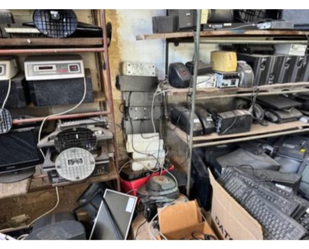 Foto de CAMPO DOS GOYTACAZES/RJ-Eletrônicos, informática (CPUS, monitores, estabilizadores, teclados, impressoras, ares condicionados, televisores, impressoras).