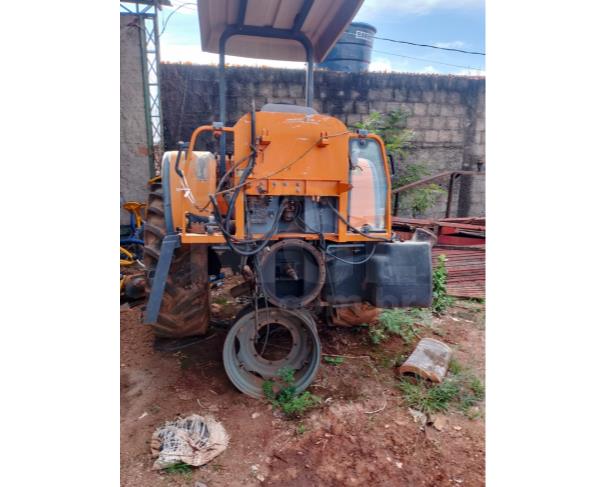 Foto de DOURADOQUARA/MG - Trator Agrícola Budny, modelo BDY 7540, 4X4.
