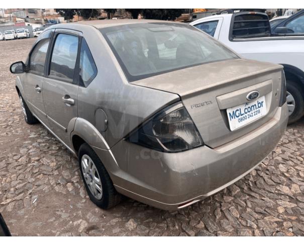Foto de ITAÚNA/MG FORD/FIESTA SEDAN 1.6 ANO 2011/2012 COR PRATA