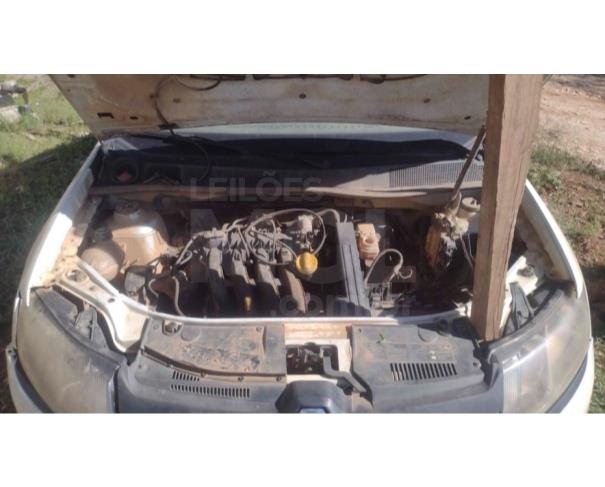 Foto de TUNAS DO PARANÁ/PR - Renault Logan Authentique 1.0 16V, 2014/2014, FLEX 