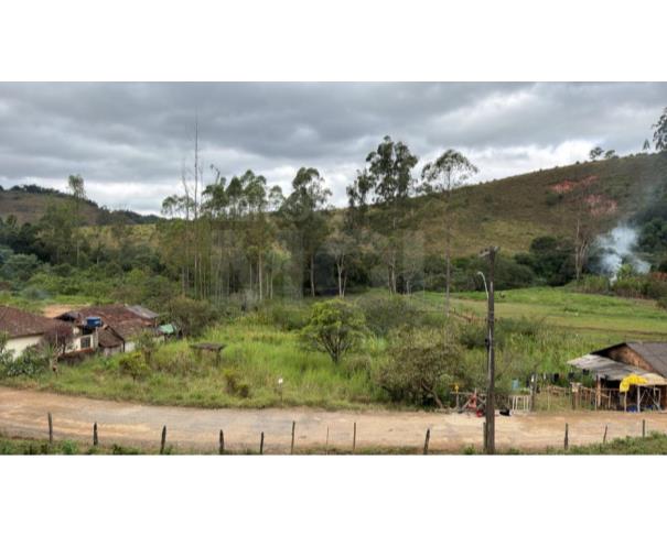 Foto de SANTOS DUMONT/MG - Terreno com 4.845m² no Distrito de Mantiqueira 