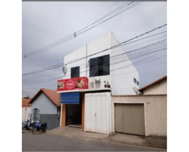 Foto de JOÃO PINHEIRO/MG- RESIDENCIA E COMERCIO NO BAIRRO ALVORADA 