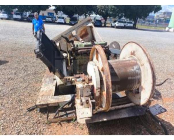 Foto de Brasília/DF - SUCATA DE EQUIPAMENTO DE JATO D'ÁGUA, TOMBAMENTO N° 10002, P/DESOBSTRUÇÃO E LIMPEZA DE REDES DE SANEAMENTO, MARCA: CONSMAQ, SÉRIE: 60