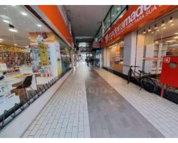 Foto de JOINVILLE/SC - Sala Comercial com 460,60m² no Ed. Manchester no Centro