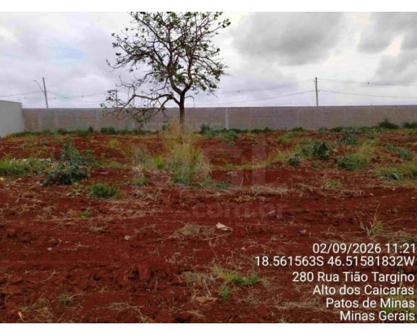 Foto de PATOS DE MINAS/MG - Lote urbano com área de 3.129,60 m², localizado na Rua Tião Targino, bairro Alto dos Caiçaras
