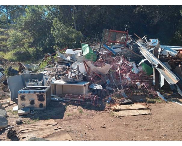 Foto de BRAZÓPOLIS/MG - Lote de Sucata Ferrosa