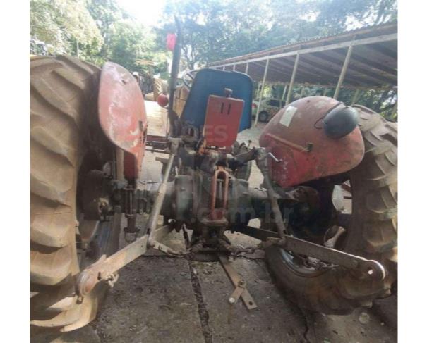 Foto de CHAPECÓ/SC - Trator agrícola de rodas - Ford modelo