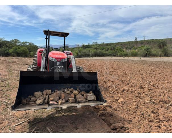 Foto de ITAÚNA MG - TRATOR COM PÁ 2025 - PÁ TF 1500 - HORAS 180 HS - GRADE BALDAN