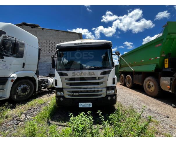 Foto de ITAÚNA/MG - CAMINHÃO SCANIA/P 360 A6X2 CABINE ESTENDIDA 201/2014 - SC1046