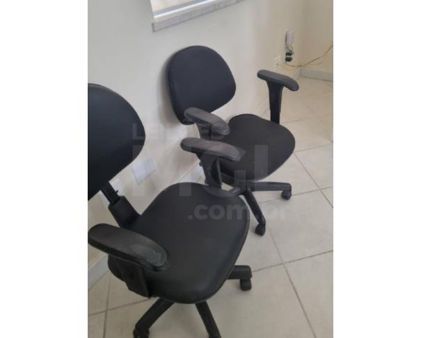 Foto de ARACAJU/SE - 23 Cadeiras com braços