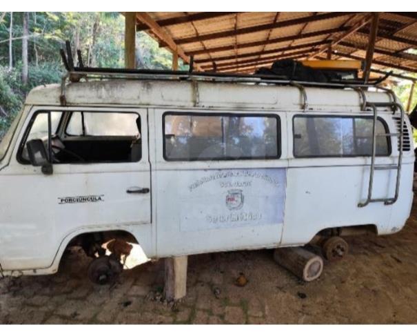 Foto de PORCIÚNCULA/RJ - VW Kombi Escolar 2004/2004