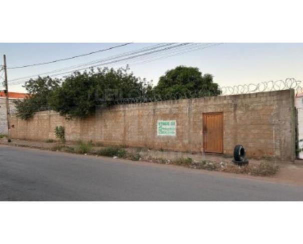 Foto de JANAÚBA/MG - Terreno com a área de 910,88m², situado no bairro Planalto