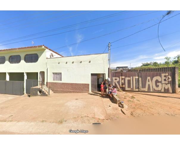 Foto de BOA ESPERANÇA/MG — 2 casas com lote de 1.311m² no Jardim Nova Esperança