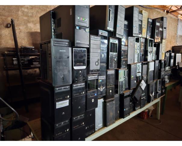 Foto de MONTE CARMELO/MG - Materiais de informática
