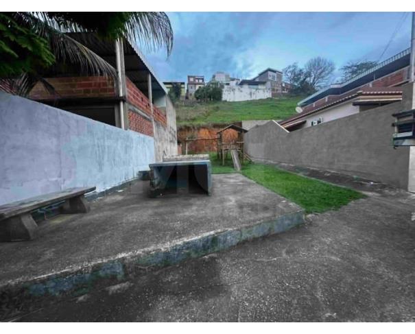 Foto de PIRAPETINGA/MG - Terreno urbano com 687,82m² no Bairro Santa Efigênia