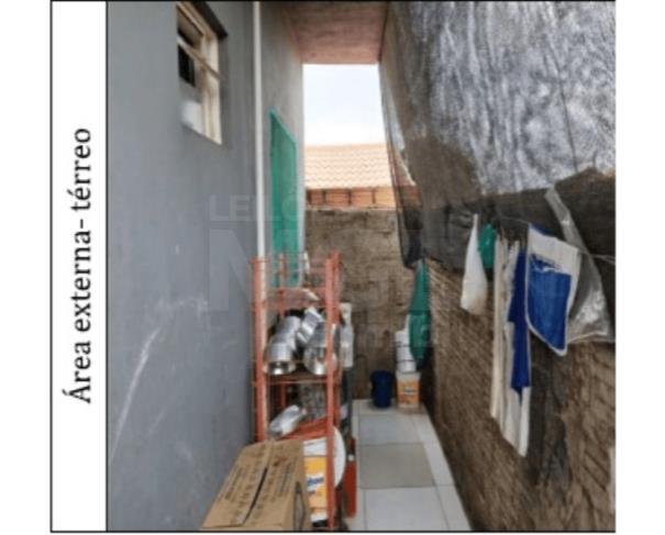 Foto de JOÃO PINHEIRO/MG- RESIDENCIA E COMERCIO NO BAIRRO ALVORADA 