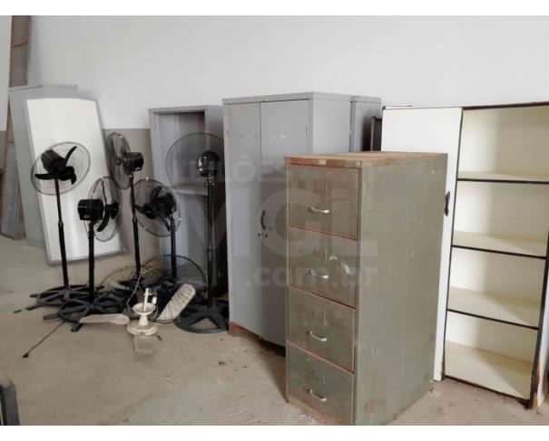 Foto de SÃO GERALDO DO BAIXIO/MG - Lote de armários e ventiladores