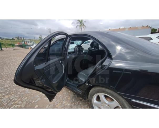 Foto de ITAÚNA/MG - MERCEDES BENZ C-230 K ANO 2004/2004 - PA12469