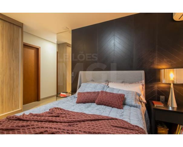 Foto de ITAÚNA/MG — Casa com 03 quartos sendo 01 suíte no bairro Belvedere