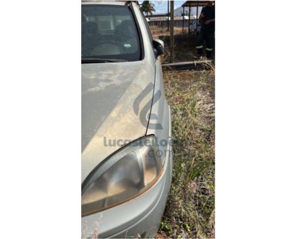 Foto de UBERLÂNDIA/MG - CIRCULÁVEL - GM CORSA SEDAN - 2003/2003
