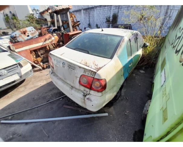 Foto de RIO DAS OSTRAS/RJ - VW POLO SEDAN 2.0 COMFOR