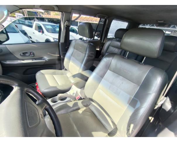Foto de ITAÚNA/MG- MITSUBISHI PAJERO SPORT  HPE 2.8 4X4 DIESEL AUT. 2004/2005- PA12564
