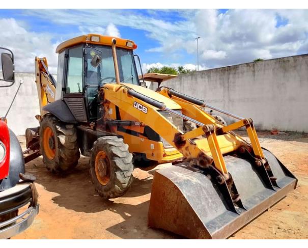Foto de SÃO GERALDO DO BAIXIO/MG -  Retroescavadeira JCB, modelo 3C.