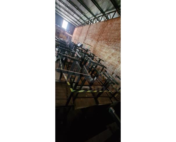 Foto de PONTES GESTAL/SP - Cadeiras infantis coloridas, Mesas diversas – escrivaninha, mesa para impressora, mesa de formica, Carteiras escolares, Cadeiras escolares infantis
