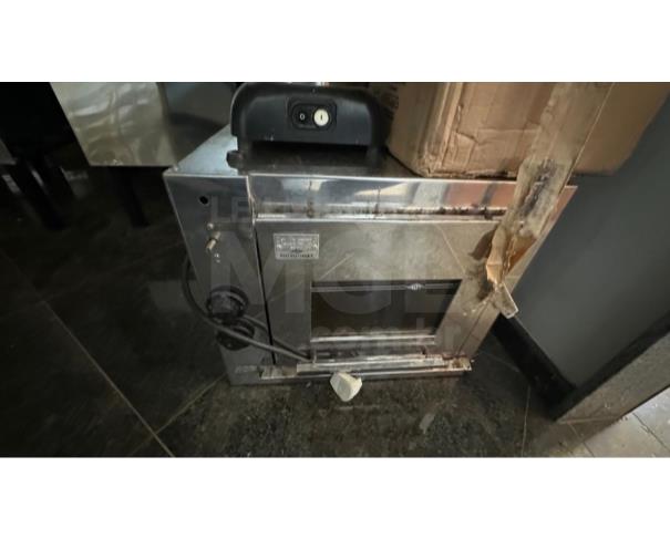 Foto de ITATIAIUÇU/MG-Bebedouro de água industrial, forno, liquidificador.