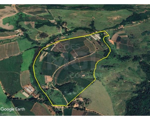 Foto de CAMPO BELO/MG — [Fração Ideal de 1/13 avos sobre] um Sítio