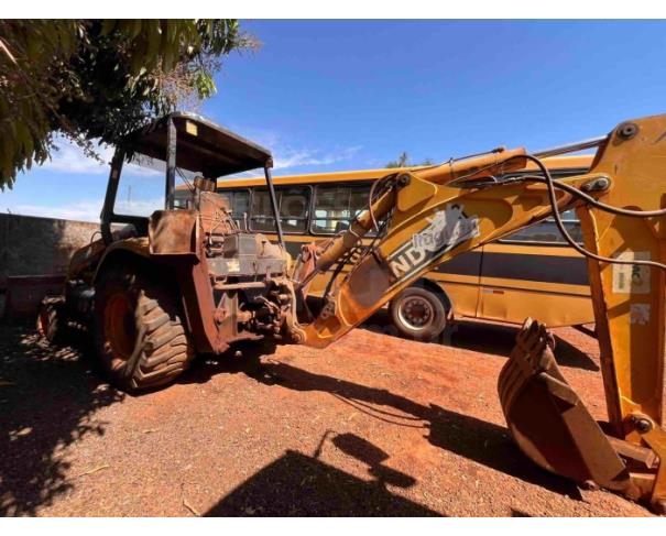 Foto de ITAGUARI/GO - Retroescavadeira Randon 4x4