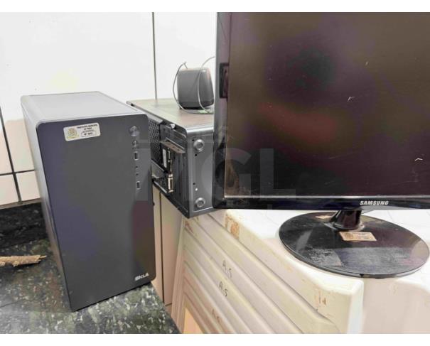 Foto de TIROS/MG - LOTE COMPOSTO POR MÓVEIS, EQUIPAMENTOS, ELETRÔNICOS E BENS DIVERSOS