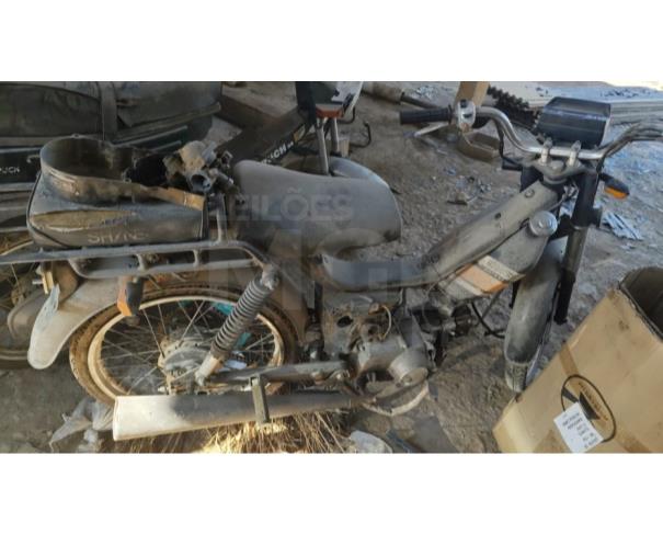 Foto de PORCIÚNCULA/RJ - Ciclomotor mobylette Shineray 50cc