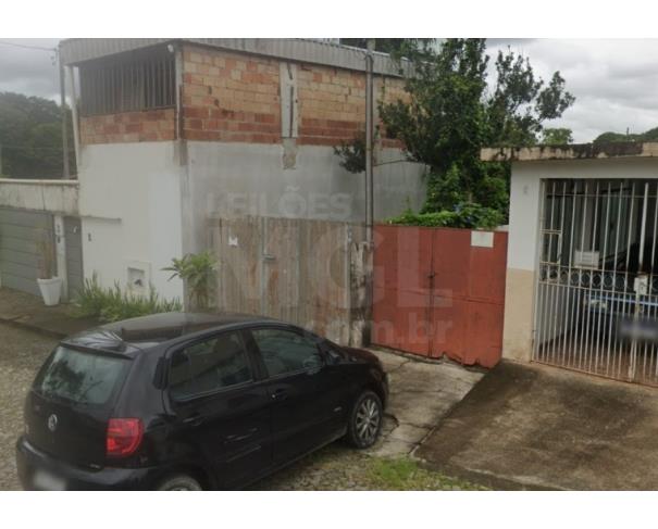 Foto de DIVINÓPOLIS/MG — [Fração ideal de 1/3 sobre] uma casa no Porto Velho 