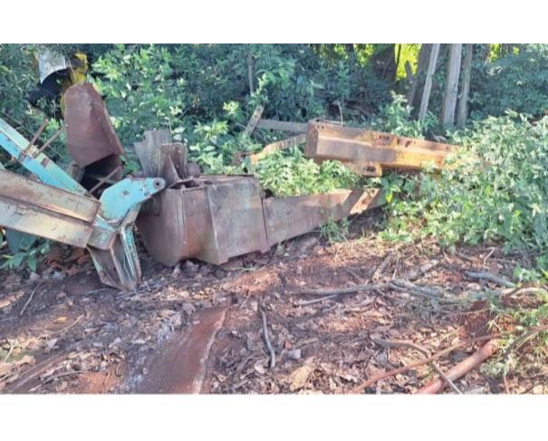 Foto de SANTA CRUZ DO RIO PARDO/SP - 2 Grades Aradora, Arado de 3 discos, Subsolador de Mandioca