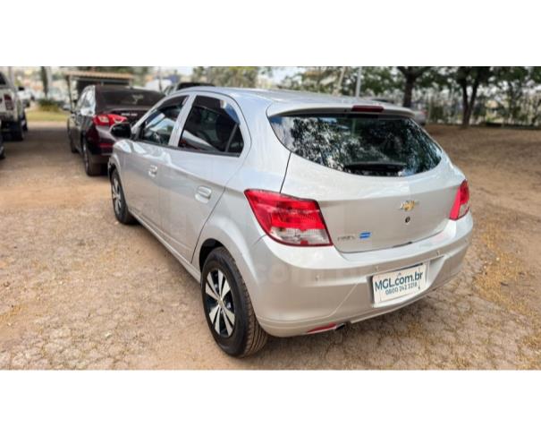 Foto de ITAÚNA/MG - CHEVROLET ONIX 10MT JOYE HATCH ANO 2018/2018 - SC1165