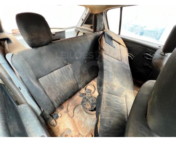 Foto de SERRA AZUL DE MINAS/MG- (CARRO) Renault / Sandero Authentique 1.0 16V