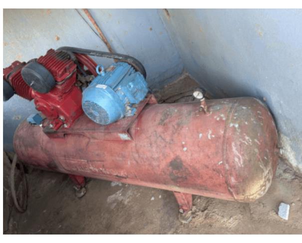 Foto de UBÁ/MG - Compressor de ar WAYNE WETZEL Tecnomecânica, série 35917 