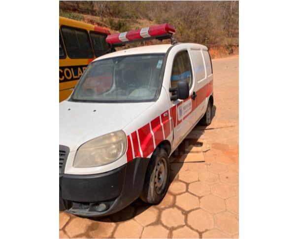 Foto de SÃO PEDRO DOS FERROS/MG - CARRO - Fiat Doblo Ambulância, 2011/2012