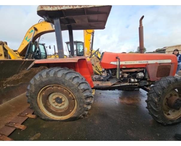 Foto de CASTRO/PR - Trator Agrícola Massey Ferguson, modelo MF 265