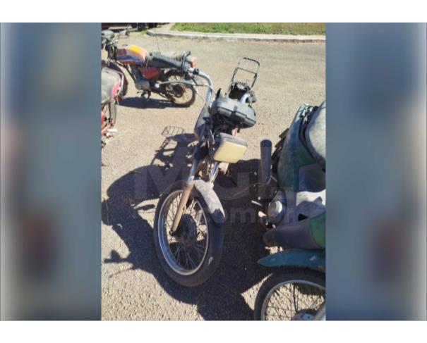 Foto de APARECIDA DE GOIÂNIA/GO - Motocicleta HONDA ML 125 - PARA RETIRADA DE PEÇAS
