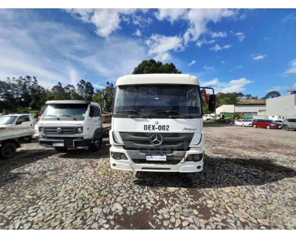 Foto de ITAÚNA MG CAMINHÃO NO CHASSI MERCEDES BENZ ATEGO 2429 - ANO 2012/2012