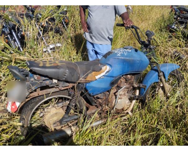 Foto de  CALDAS NOVAS/GO - (MOTOCICLETA) - SUCATA - HONDA CG 125