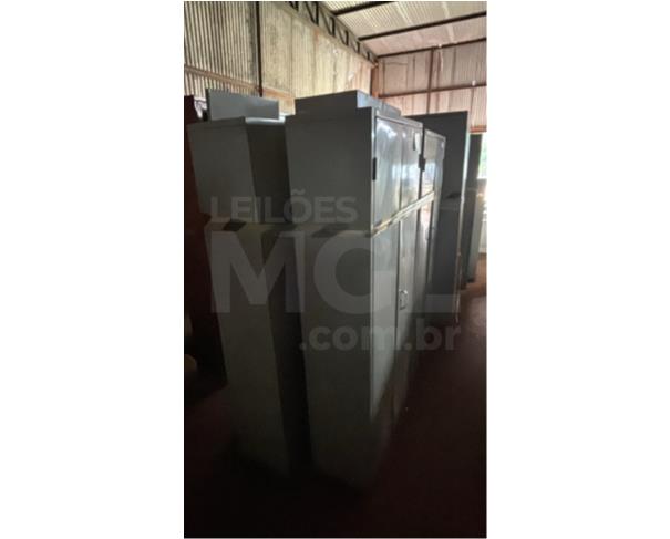 Foto de PONTES GESTAL/SP - Armários tipo vitrine, Camas com estrutura em MDP solteiro, Prateleiras de aço, e armário de madeira, Arquivos e armário de aço, Armário de aço