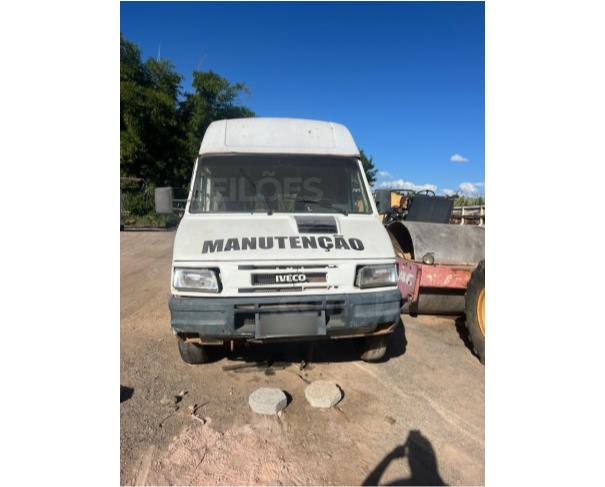 Foto de CAMPOS BELOS/GO - Ônibus Iveco Fiat Daily 4912 Van1, 2004/2004