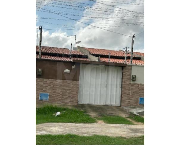 Foto de MARANGUAPE/CE — Casa com 2 quartos e 2 Vagas na Garagem no Bairro Novo Maranguape Ii