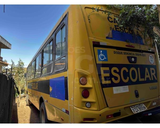 Foto de PIRAPETINGA/MG - Ônibus Iveco/ Granclass 150S21E, 2016/2017, DIESEL 